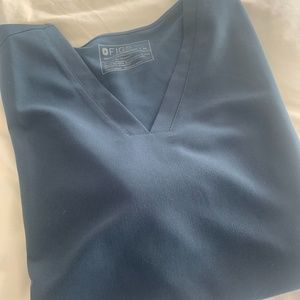 Women's XL Dark Harbor Figs scrub top